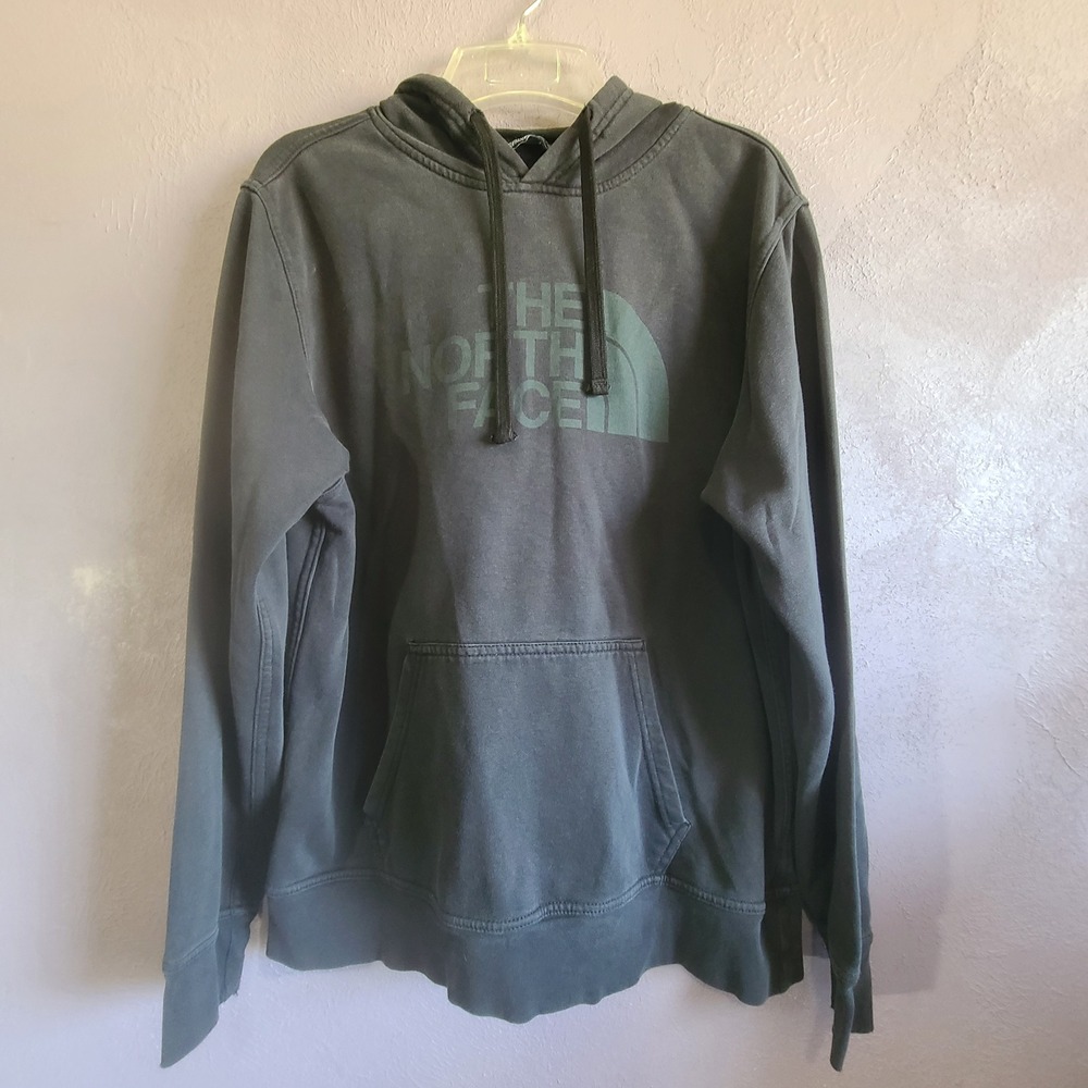 The North Face Hoodie Mens Medium Black Pullover Logo Sweatshirt Regular Fit